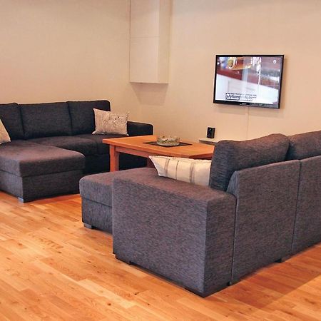 2 Bedroom Cozy Apartment In Habo Mullsjö Eksteriør bilde