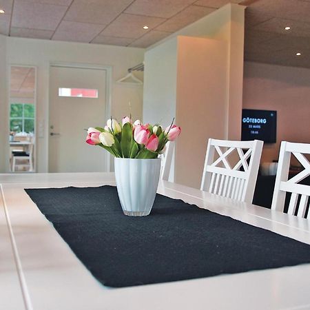 2 Bedroom Cozy Apartment In Habo Mullsjö Eksteriør bilde