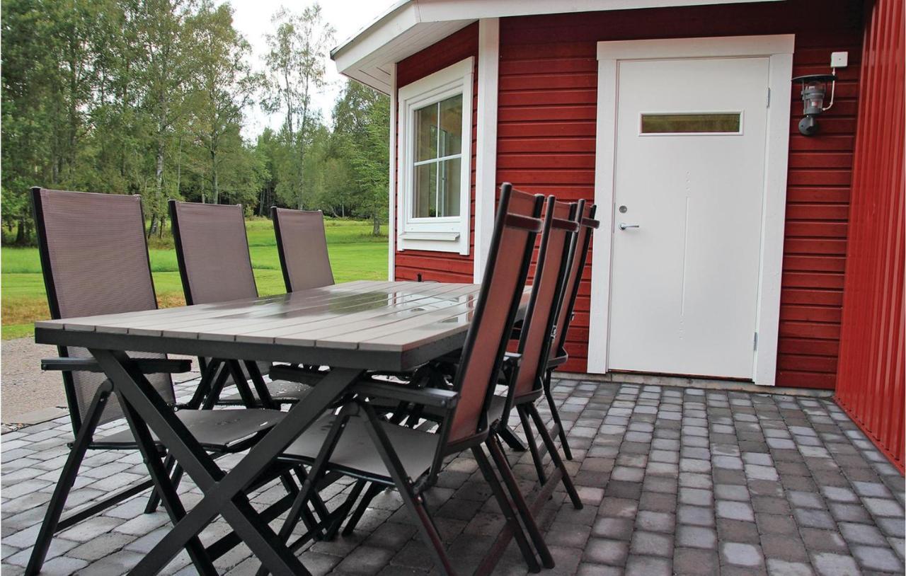 2 Bedroom Cozy Apartment In Habo Mullsjö Eksteriør bilde