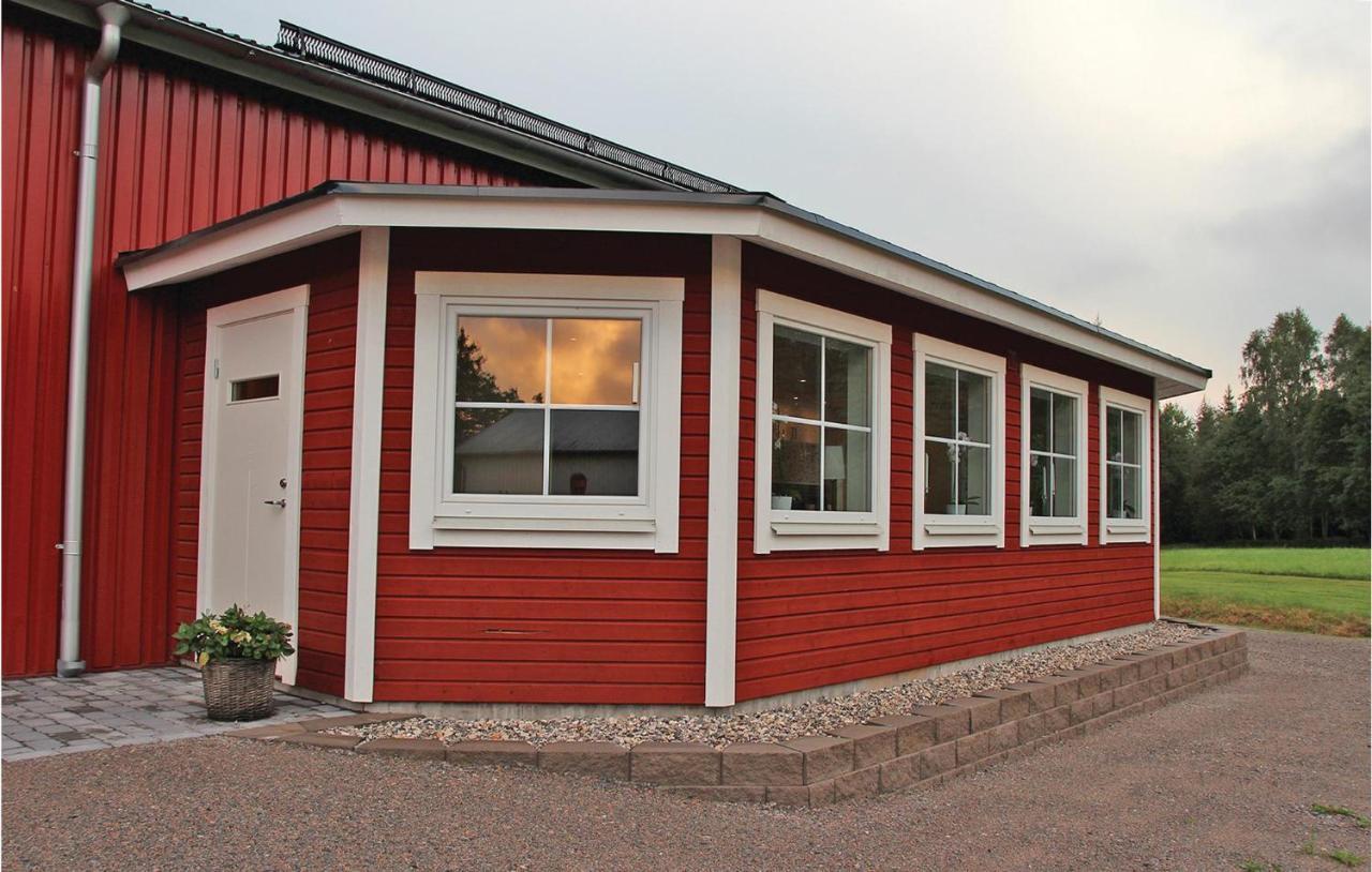 2 Bedroom Cozy Apartment In Habo Mullsjö Eksteriør bilde